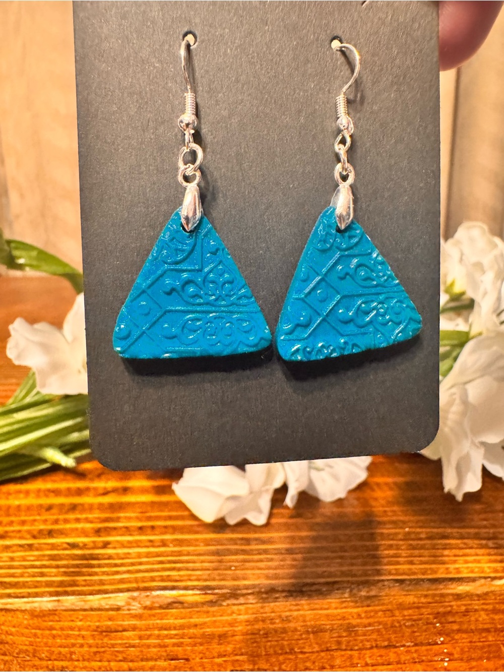 Triangle dangle earrings - Picture 2 of 3